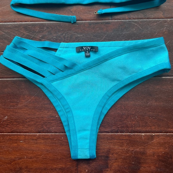 Sexy bikini set EUC - Picture 2 of 5